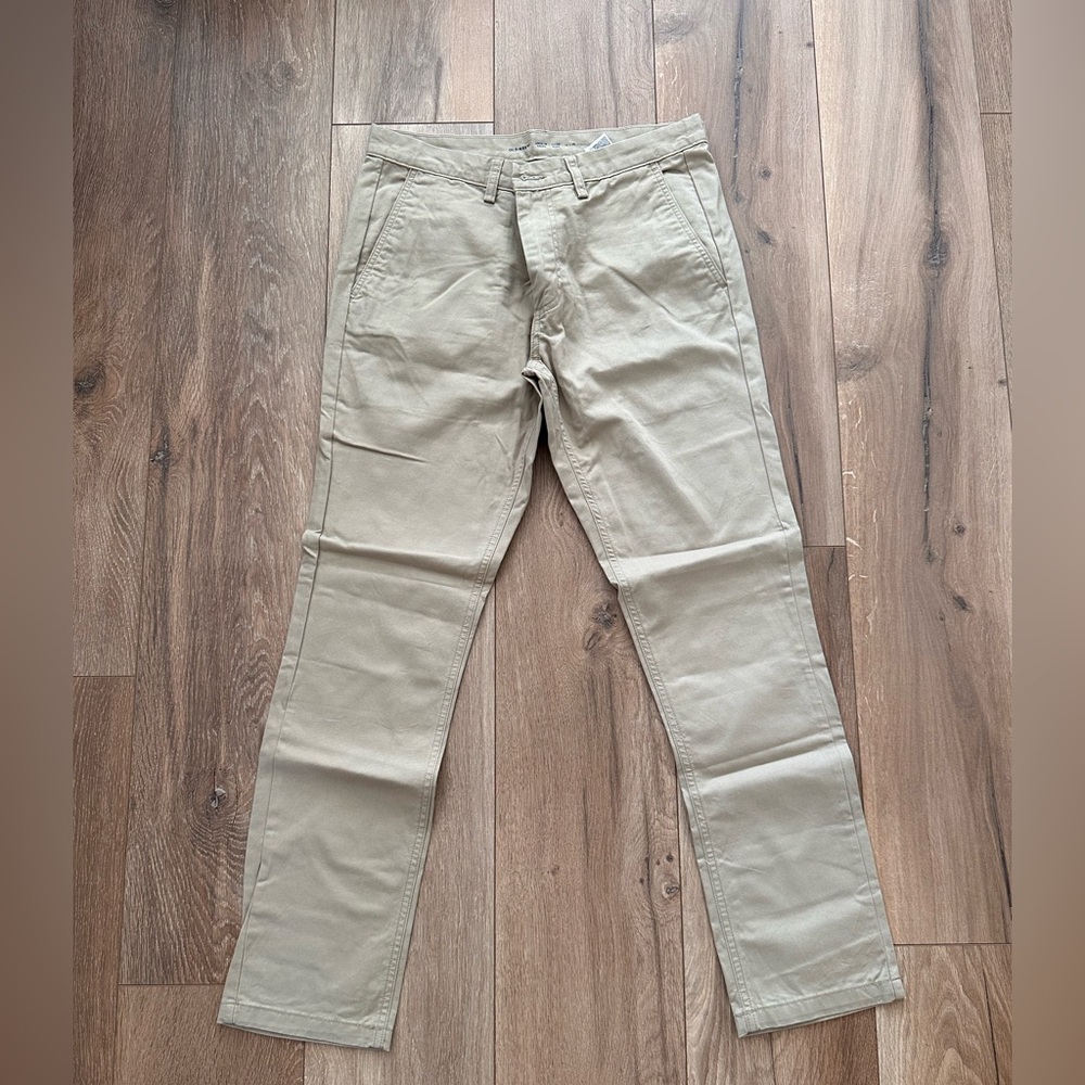 Old Navy Men’s Slim Fit Khakis